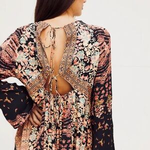 FREE PEOPLE Geometric Floral Stevie Flowy Printed Tunic Black Pink